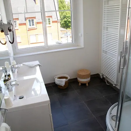 Logis - Restaurant Du Canard Hangest-sur-Somme