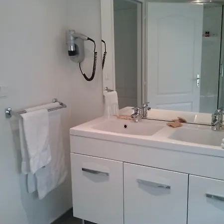 Logis - Restaurant Du Canard 3* Hangest-sur-Somme