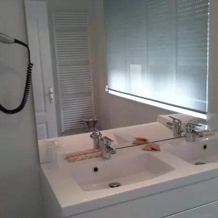 酒店 Logis - Restaurant Du Canard Hangest-sur-Somme