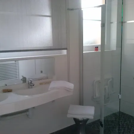 酒店 Logis - Restaurant Du Canard Hangest-sur-Somme